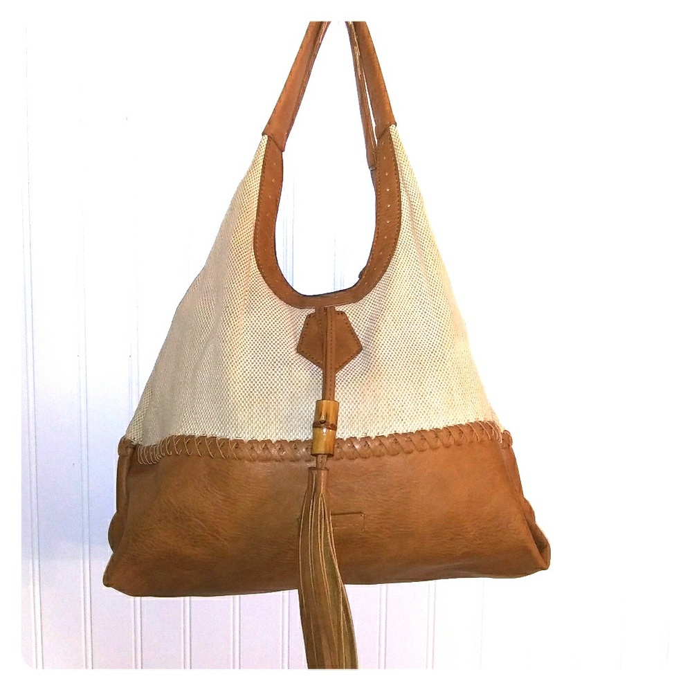 BigBuddah shoulder bag. Cream and tan.